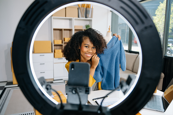 Micro Or Macro Influencers690x460