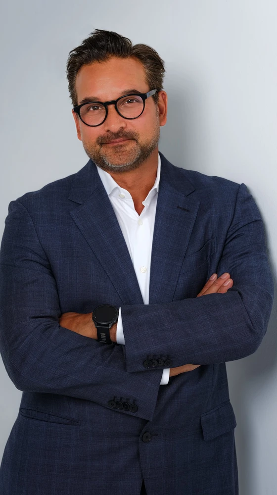 Kaihan Krippendorff - Strategy & Innovation Expert, Founder of Outthinker and Bestselling Author, Keynote Speaker
