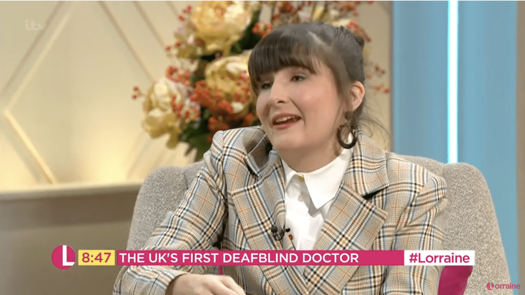 Deafblind Doctor Says Colleagues Have Had a 'Disappointing' Reaction to Her Disability | Lorraine
