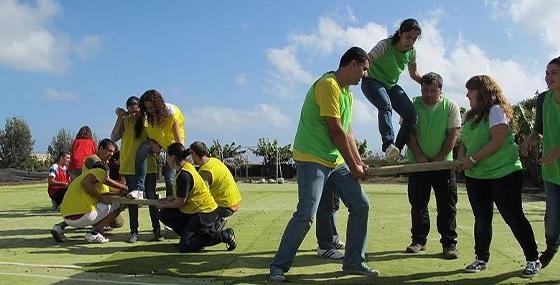 Why should Leaders Invest in Team Building Activities?
