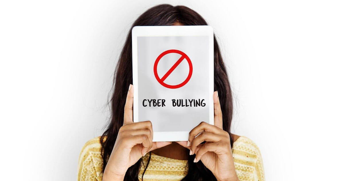 Online Safety and Cyberbullying A Guide for Parents