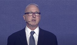 Chuck Martin Speaking in China