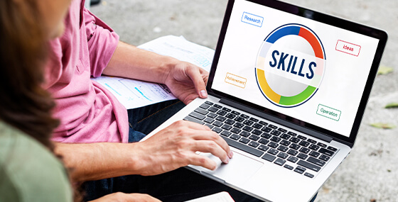 What is Reskilling and Upskilling?)