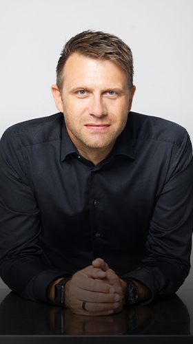 NICKLAS BERGMAN