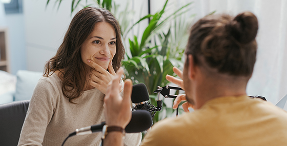 7 Proven Techniques on How to Handle Difficult Questions During a Live Talk