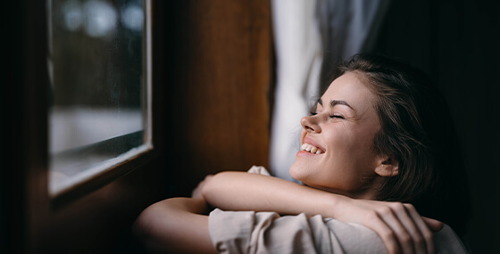 From FOMO to JOMO: Embracing the Joy of Missing Out)