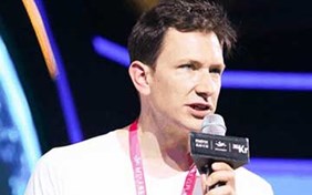 DR. CHRİS KUTARNA 2