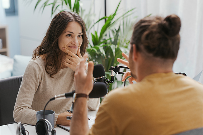 7 Proven Techniques On How To Handle Difficult Questions During A Live Talk690x460
