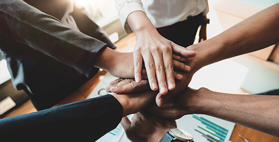 Building Stronger Teams with 10 Dynamic Team-Building Activities for the 2024 Workplace)