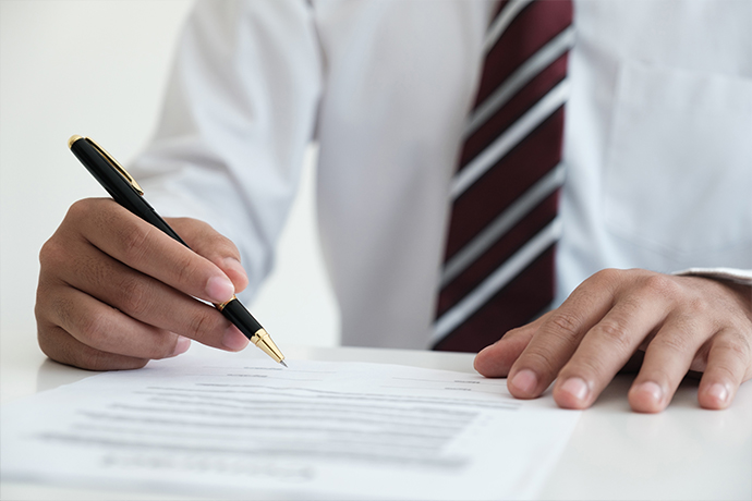 Essential Elements Of Speaker Contracts690x460