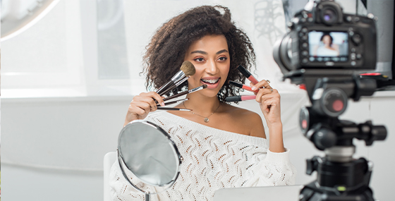 10 Things Companies Need to Know About B2B Influencer Marketing)