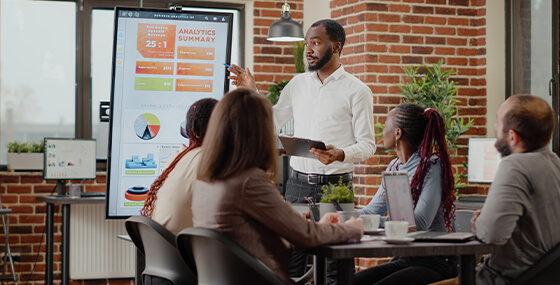 top-tips-to-master-public-speaking)