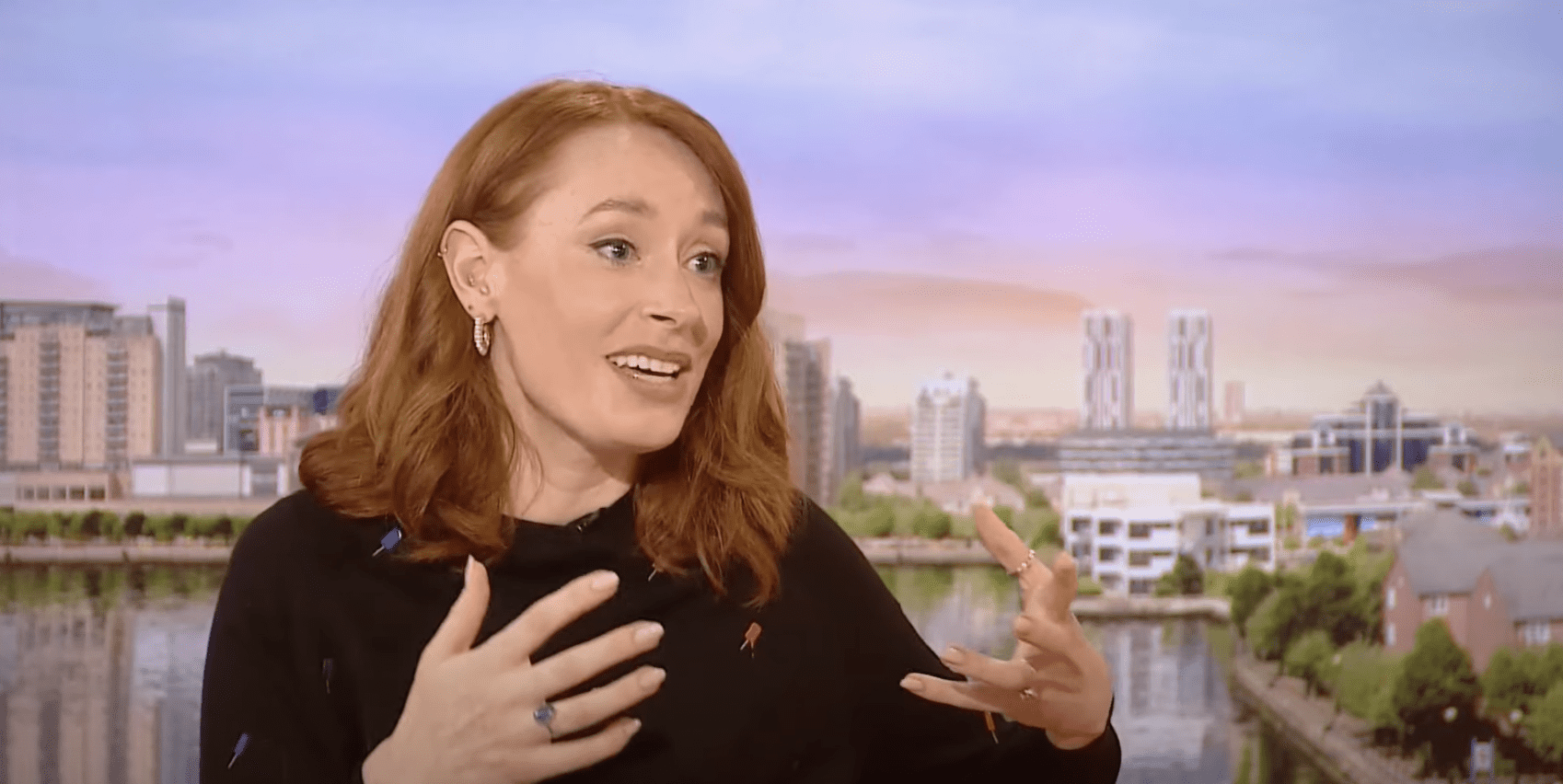 Hannah Fry on living with and surviving cancer (UK) - BBC News - 8th June 2022