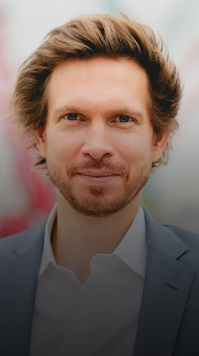 DR. CHRİSTİAN BUSCH